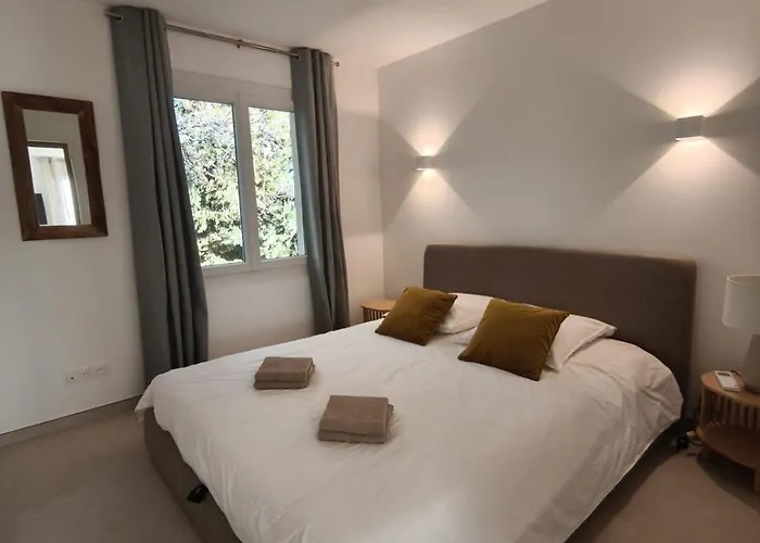 Cosy Riviera With Terrace Near The *