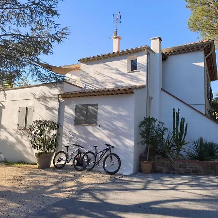 شقة Cosy Riviera With Terrace Near The