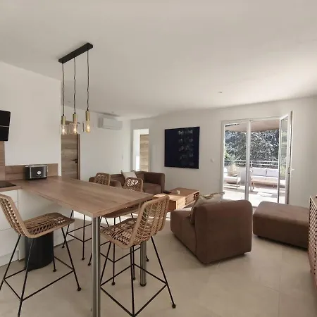 Cosy Riviera With Terrace Near The *