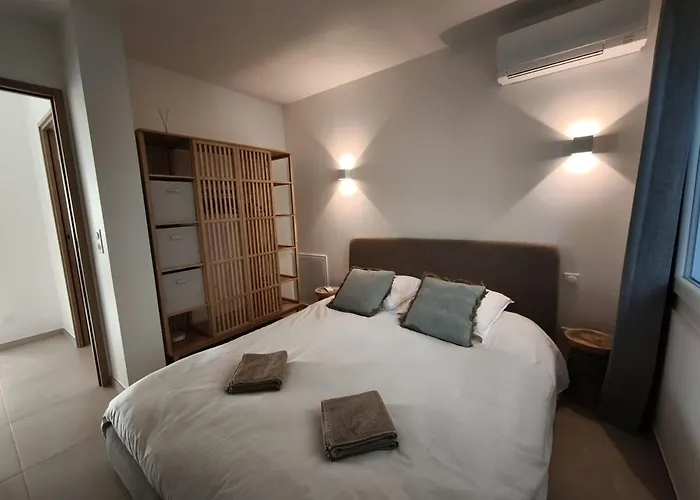 Cosy Riviera With Terrace Near The Saint-Raphael (Var)